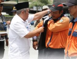 Asda ll Kabupaten Tasikmalaya Lakukan Penyematan Kepada Petugas Parkir