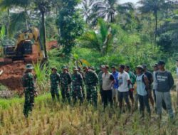 Satgas dan Warga Awali Kegiatan Pra TMMD dengan Apel Pagi