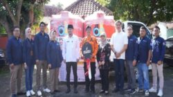 Wakil Bupati Abang Ijo Hapidin Salurkan CSR BPR Purwakarta