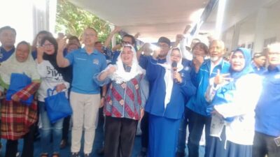 Ratusan Masyarakat Berkumpul di Kantor DPD PAN Subang Ada Apa? Ternyata Bazar Murah