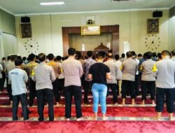 Polres Subang Gelar Sholat Ghaib untuk Tiga Anggota Polri yang Gugur di Way Kanan Lampung
