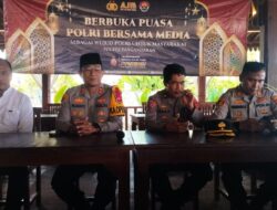 Polres Pangandaran Jalin Silaturahim Dengan Insan Media Berbagi Takjil, Berbuka Puasa,dan Dengarkan Tausiyah