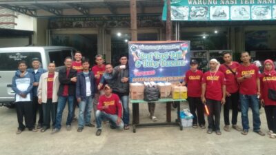 Raih Keberkahan Ramadhan, Komunitas Pesspa dan Gowes Happy Bagi-bagi Takjil Gratis