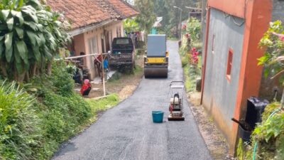 Pemdes Cicadas Sagalaherang Realisasikan DD Tahap Satu Tahun 2025, Untuk Hotmix Jalan Lingkungan