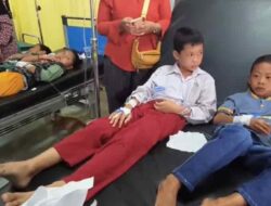 Puluhan Siswa SDN 28 Simpang Raja Dilarikan RSUD Diduga Alami Keracunan Makanan