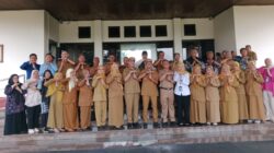 Wali Kota Tasik Pimpin Apel Gabungan Sekaligus Pemberian Sebanyak 24 SK Pensiun PNS TMT Mei 2025.