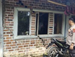 Personel Polsek Plered Lakukan Pengecekan Lokasi Bencana Longsor di Kampung Cilele Pesanggrahan
