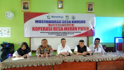Teteng Muhammad Taufik Kades Banjarsari Buka Rapat Musdesus Pembentukan Kopdes Merah Putih, Tindak Lanjut dari Inpres Nomor 9 Tahun 2025