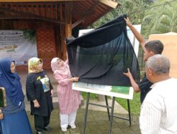 Hj Rukmini:Apresiasi RM Kampung Jembar yang Telah Memfasilitasi Tempat Digelarnya Pameran Karya Secara Outdoor