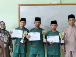SMP IT Hidayatul Mubtadiin Jitu   Desa Airmas Telah Laksanakan Pembagian Rapor Semester Genap Tahun 2024-2025