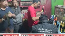Polres Purwakarta Kembali Lakukan Operasi Miras, Ratusan Botol Miras Oplosan Disita