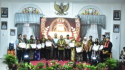 Sebanyak 25 ASN Terbaik Kabupaten Sumedang, Terima Penghargaan di Ajang PNS Berprestasi Tahun 2025