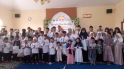 Peringati Tahun Baru Islam 1447 H, DKM Al-Barkah Kampung Cikapol Rajamandala Gelar Santunan Anak Yatim Piatu, Gandeng FPCB, Katar, KAMIYA, Kompor KNA dan GAM