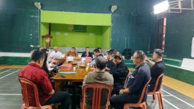 Kades Sukamenak H.Undang Nuryadi Mengucapkan Selamat Datang Kepada Tim Monitoring dan Evaluasi Kecamatan Sukaresik