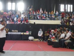 Puncak Peringatan HAN 2025, Bupati Sumedang Dony: Kepada Guru Terus Mengajar dengan Hati, Sabar dan Cinta
