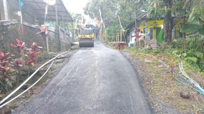Pemdes Cicadas Alokasikan DD Tahap 2 Hotmix Jalan Lingkungan
