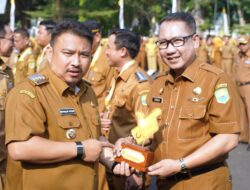 Bupati Subang Kang Rey Pimpin Apel Gabungan ASN, Berikan Penghargaan OPD, Kecamatan dan PIC Terbaik