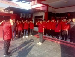 DPC PDI Perjuangan Purwakarta Laksanakan Upacara HUT Kemerdekaan RI Ke-80
