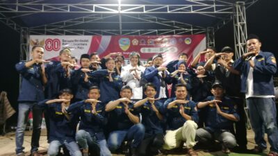 Diky Chandra Bergembira Bersama Karang Taruna dan Masyarakat Kelurahan Singkup, di Kegiatan 80 Tahun Pesta Kemerdekaan Indonesia