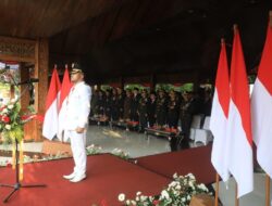 Kapolres Purwakarta Ikuti Upacara Penurunan Bendera HUT RI ke 80 tahun 2025