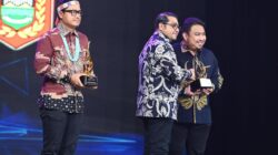 Bupati Subang Terima Penghargaan Apresiasi Ekonomi Kreatif di HUT KE-14 KOMPAS TV