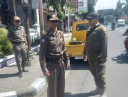 Satpol PP Sumedang Gelar Patroli Penertiban Pedagang K5 di Sepanjang Jalan Pangeran Geusan Ulun