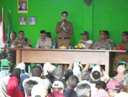 Wabup Sumedang Fajar Dengarkan Aspirasi Paguyuban Petani Cemerlang Desa Cimarias