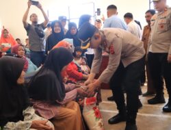 Wujud Kepedulian Terhadap Sesama, Polres Sumedang Gelar Baksos Kepada Lansia, Yatim, Jompo dan Disabilitas di Desa Sirnamulya