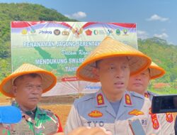 Wujud Dukung Ketahanan Pangan Nasional, Kapolres Sumedang Laksanakan Penanaman Jagung Kuartal lV