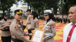 Kapolres Purwakarta Berikan Penghargaan Kepada Anggota yang Berprestasi