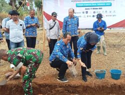 Peletakan Batu Pertama 80.000 Gerai Koperasi Desa Merah Putih