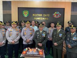 Peringati HUT TNI Ke-80, Kapolres Sumedang Serentak Beri Ucapan Selamat ke Makodim 0610, Batalyon Infanteri Raider 301, dan Koramil