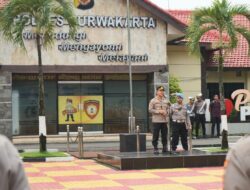 Kapolres Purwakarta Tekankan Pelayanan Tulus dan Hidup Sederhana kepada Personel