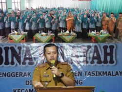 Asep Priyatin Camat Sodonghilir Ucapkan Selamat Datang dan Mengapresiasi, Kepada Ketua TP-PKK Kab Tasik Hj.Retno Widyastuti Beserta Jajarannya