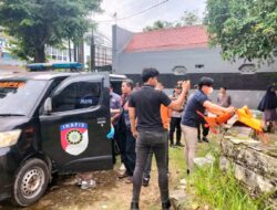 Polres Purwakarta Evakuasi Mayat Tanpa Identitas