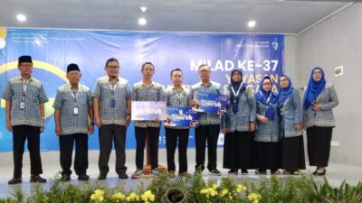Wujud Rasa Syukur, Yayasan BTH Gelar Milad Ke-37, Berikan Penghargaan Umroh Kepada 5 Pegawai Berprestasi dan Berdedikasi