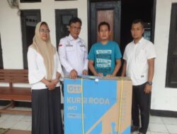 HDI 2O25, Dinsos P3A Purwakarta Salurkan Bantuan Alat Bantu