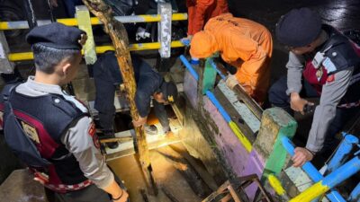 Respon Cepat Polres Purwakarta Bantu Penanganan Bencana Banjir