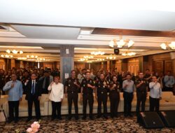 Kajati Jabar Pimpin Upacara Peringatan Hakordia 2025, Umumkan Capaian Kinerja Bidang Tindak Pidana Khusus dan Berikan Kuliah Umum Universitas Pasundan