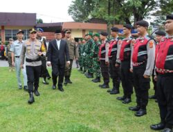 Pengamanan Perayaan Nataru, Kapolres Muara Enim Pimpin Apel Gelar Pasukan Operasi Lilin 2025