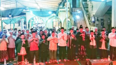 Wawalikota Tasik Diky Chandra Hadiri Milad Ke-45 Pondok Pesantren Urwatul Wustha Mangkubumi