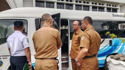 Pemerintah Kota Tasik Terima Bantuan Satu Unit Bus Sekolah dari Kemenhub RI