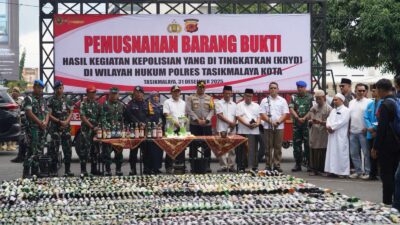 Perang Terhadap Miras dan Knalpot Brong, Polres Tasikmalaya Kota Musnahkan Ribuan Barang Bukti