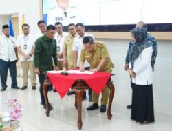 Pemerintah Provinsi Riau Laksanakan Penandatanganan Dokumen Hibah Tanah Sertifikat Hak Pakai