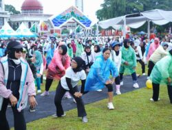 Sekda Subang Buka Kegiatan Fun Walk BPR Bangunarta, Apresiasi Peran BPR Dalam Kesehatan