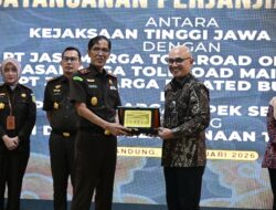 Mendukung Kelancaran Tugas dan Fungsi, Kajati Jabar Tandatangani Perjanjian Kerjasama Antara Kejati Jabar Dengan PT. Jasa Marga Tbk