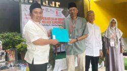 BAZNAS Jawa Barat Salurkan 55 Paket Sembako dan Uang Kafalah dalam Agenda Tarhib Ramadhan di Bojongsoang