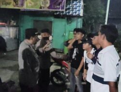 Malam Minggu, Polres Purwakarta Laksanakan Pembinaan Publik di Titik Kumpul Remaja