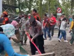 Bentuk Sinergi, Wabup Pelalawan Bersama Jajaran TNI-Polri dan seluruh Elemen Masyarakat Laksanakan Gotong Royong Fasilitas Publik