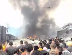 Gudang Penyimpanan BBM Solar Terbakar di Jalan Sidodadi Kelurahan Perhentian Marpoyan Kecamatan Marpoyan Damai